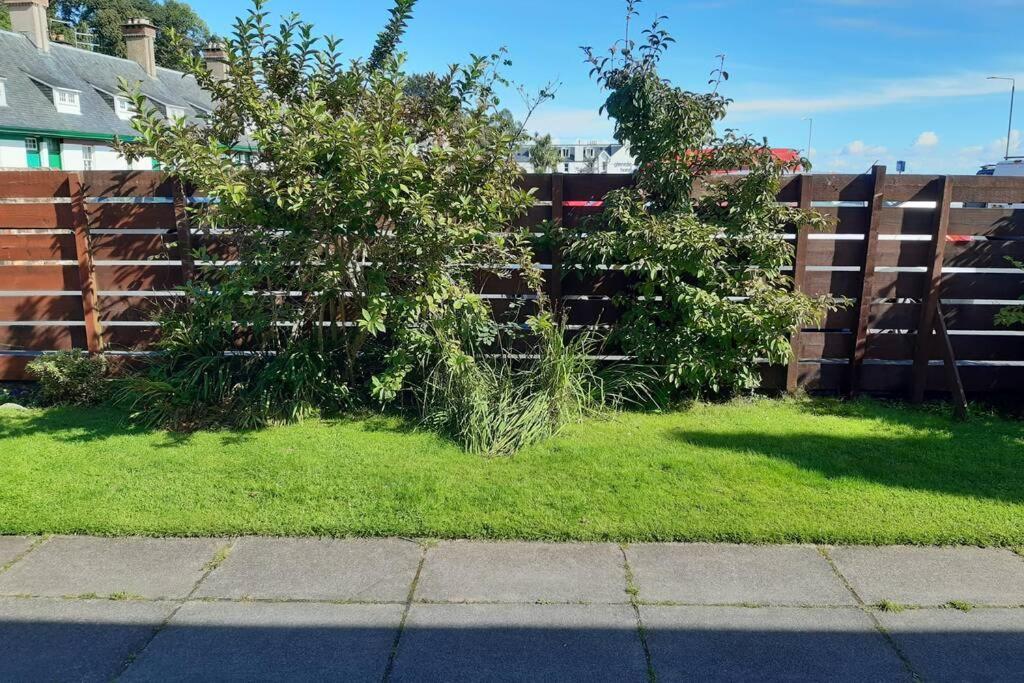 Cosy Cottage With Sea Views Close To Local Shops. Lamlash Exterior foto